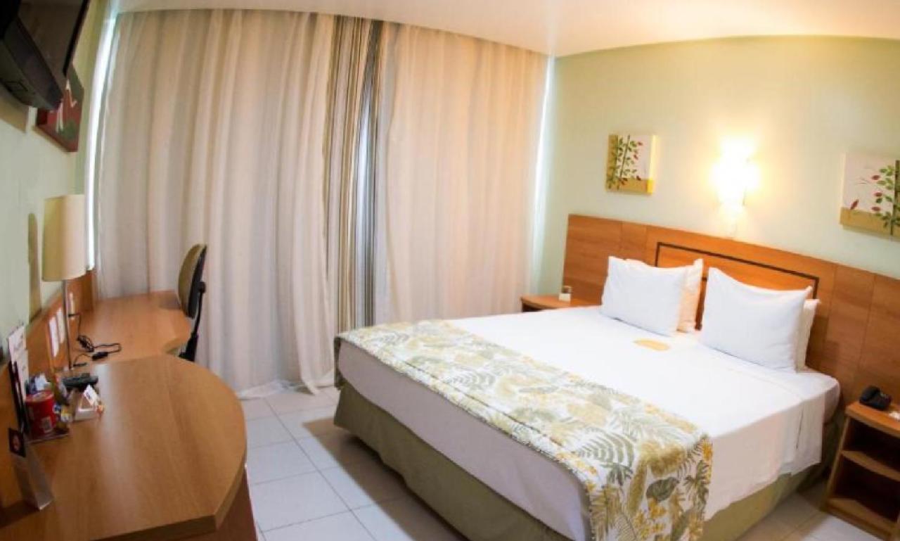 Comfort Hotel Manaus Esterno foto