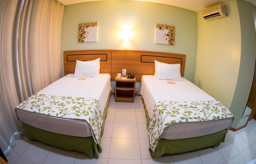 Comfort Hotel Manaus Esterno foto